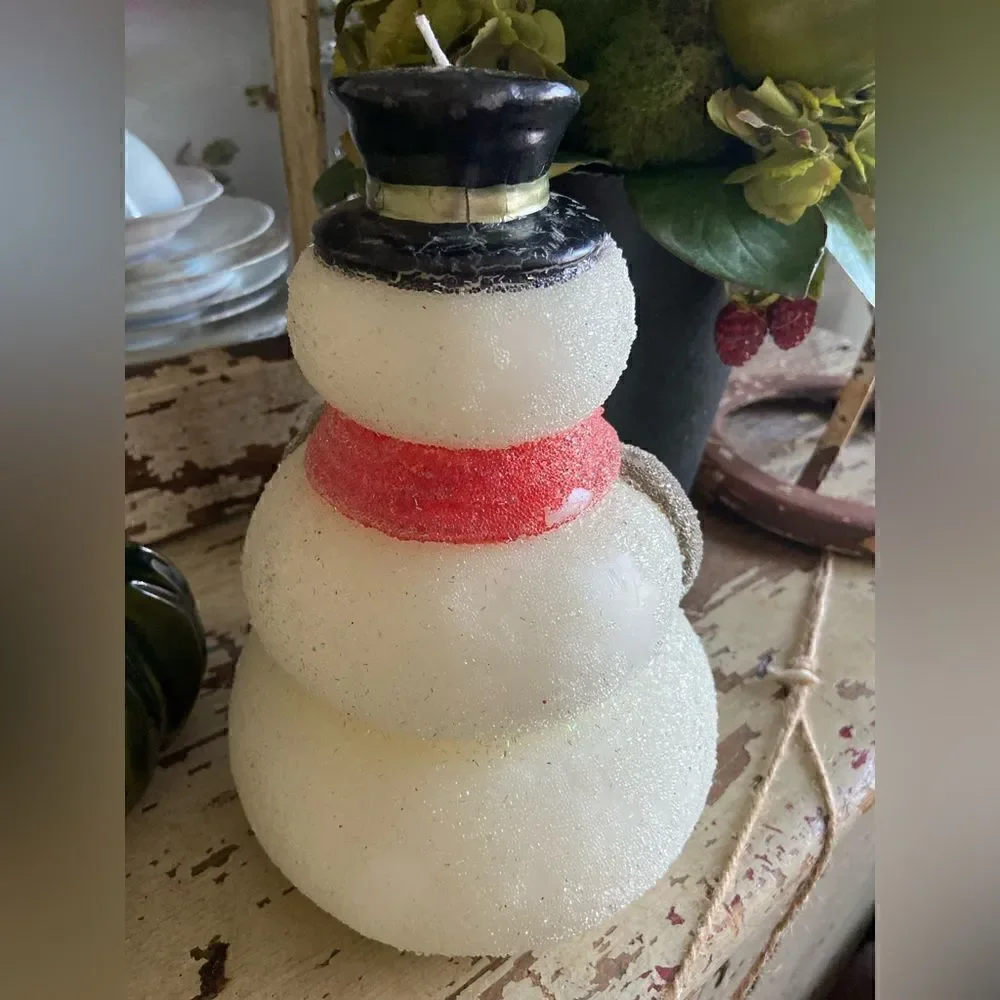 Pottery Barn Vintage Large 3 Tiered Snowman Candle 200 hour burn 8.75” tall